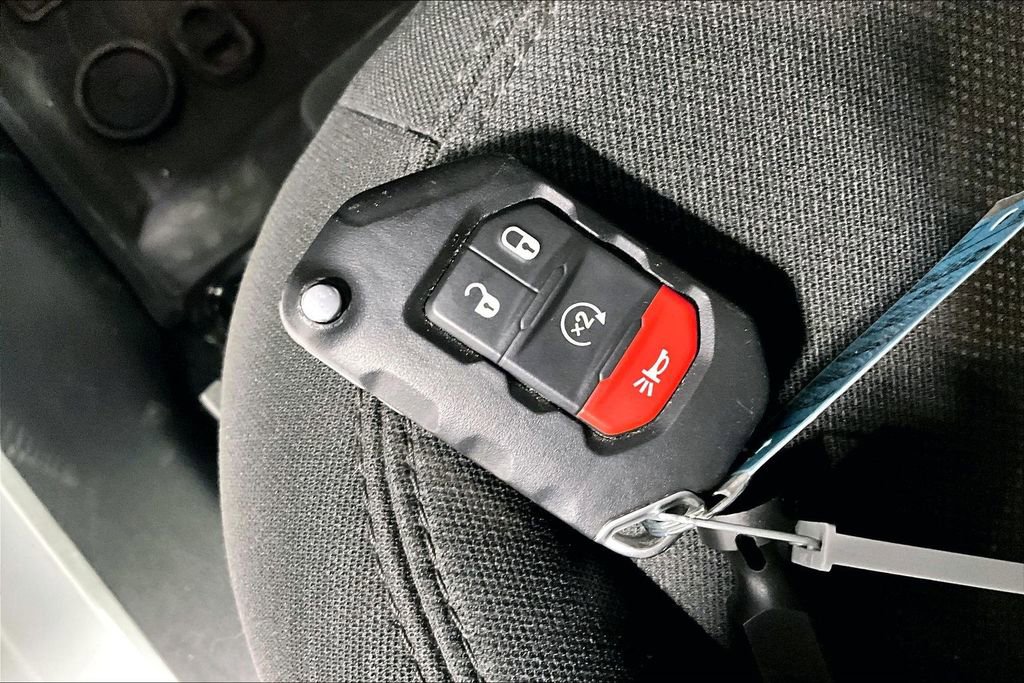 Used 2022 Jeep Wrangler Unlimited Sahara w/ Cold Weather Group image 12