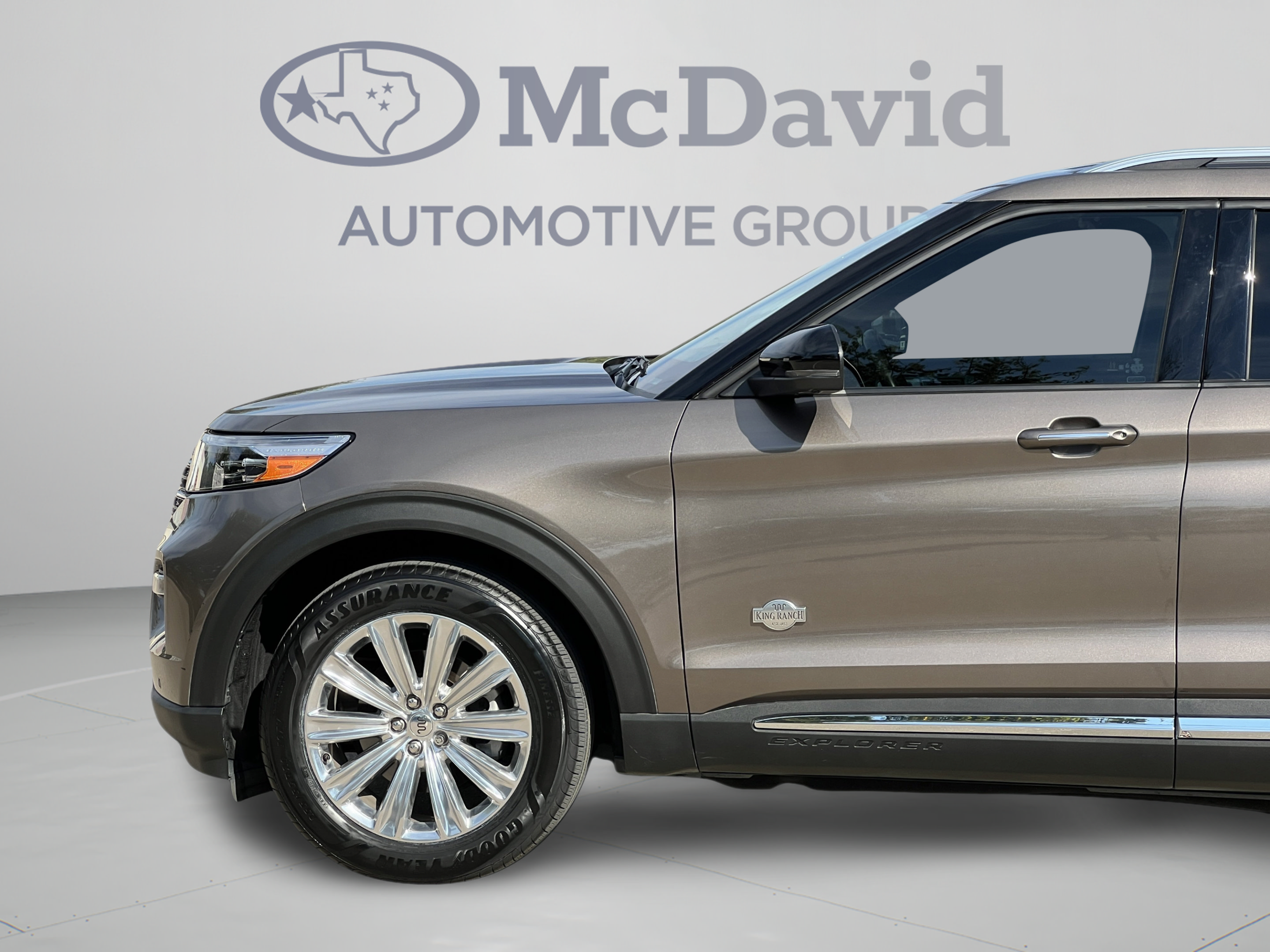 Used 2021 Ford Explorer King Ranch w/ Premium Technology Package RWD image 31