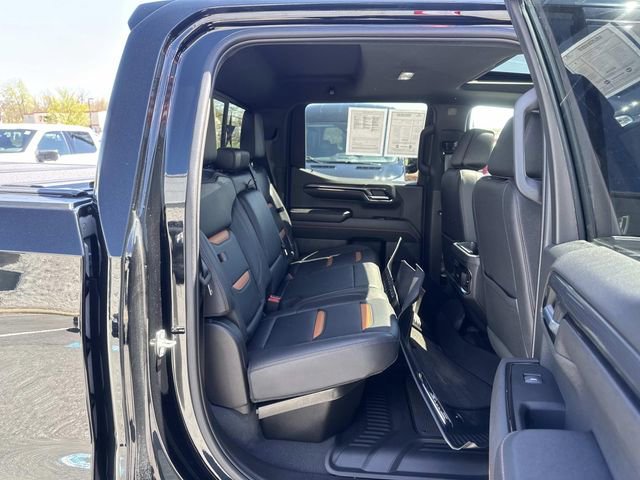 Used 2023 GMC Sierra 1500 AT4 w/ AT4 Premium Package AWD/4WD image 12