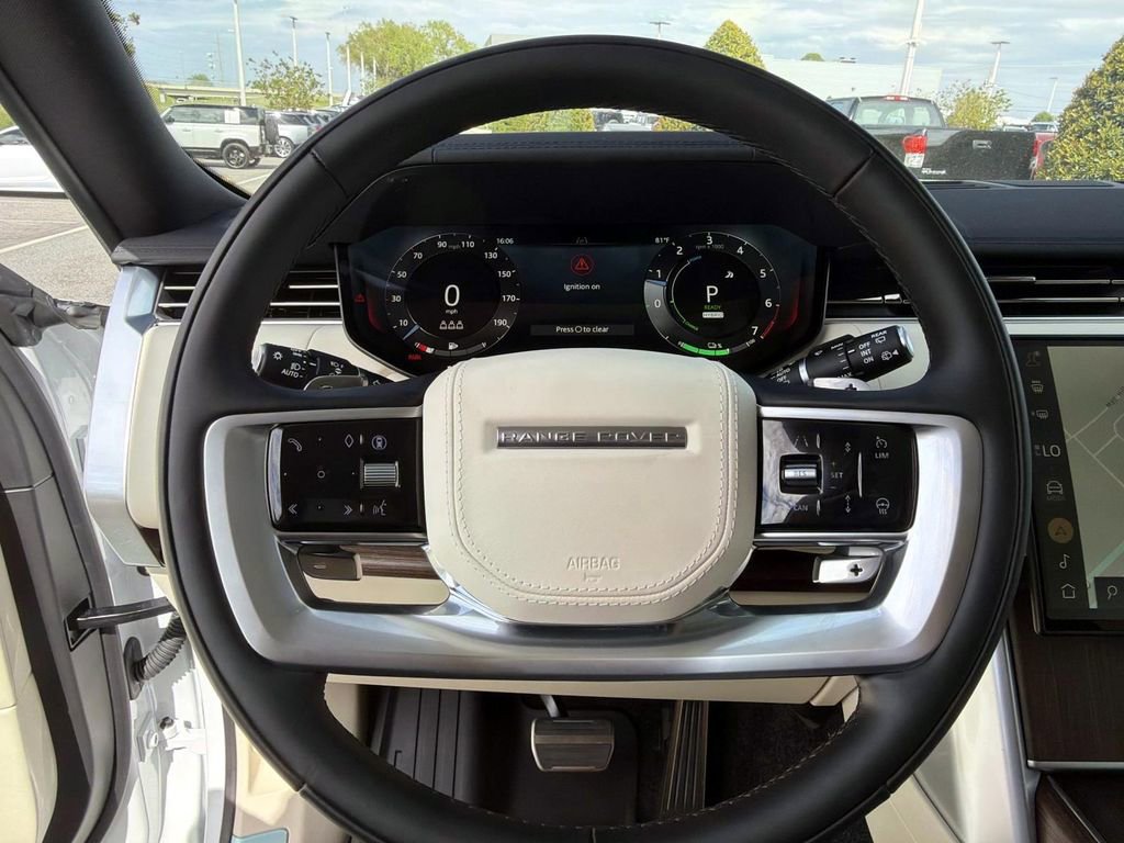 New 2026 Land Rover Range Rover SE image 26