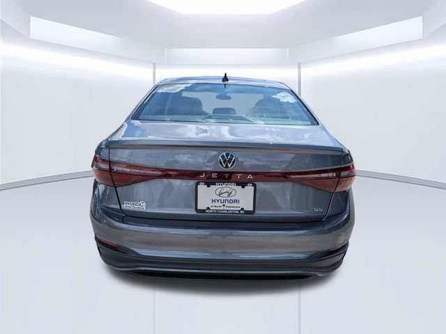 Used 2025 Volkswagen Jetta SE FWD image 6