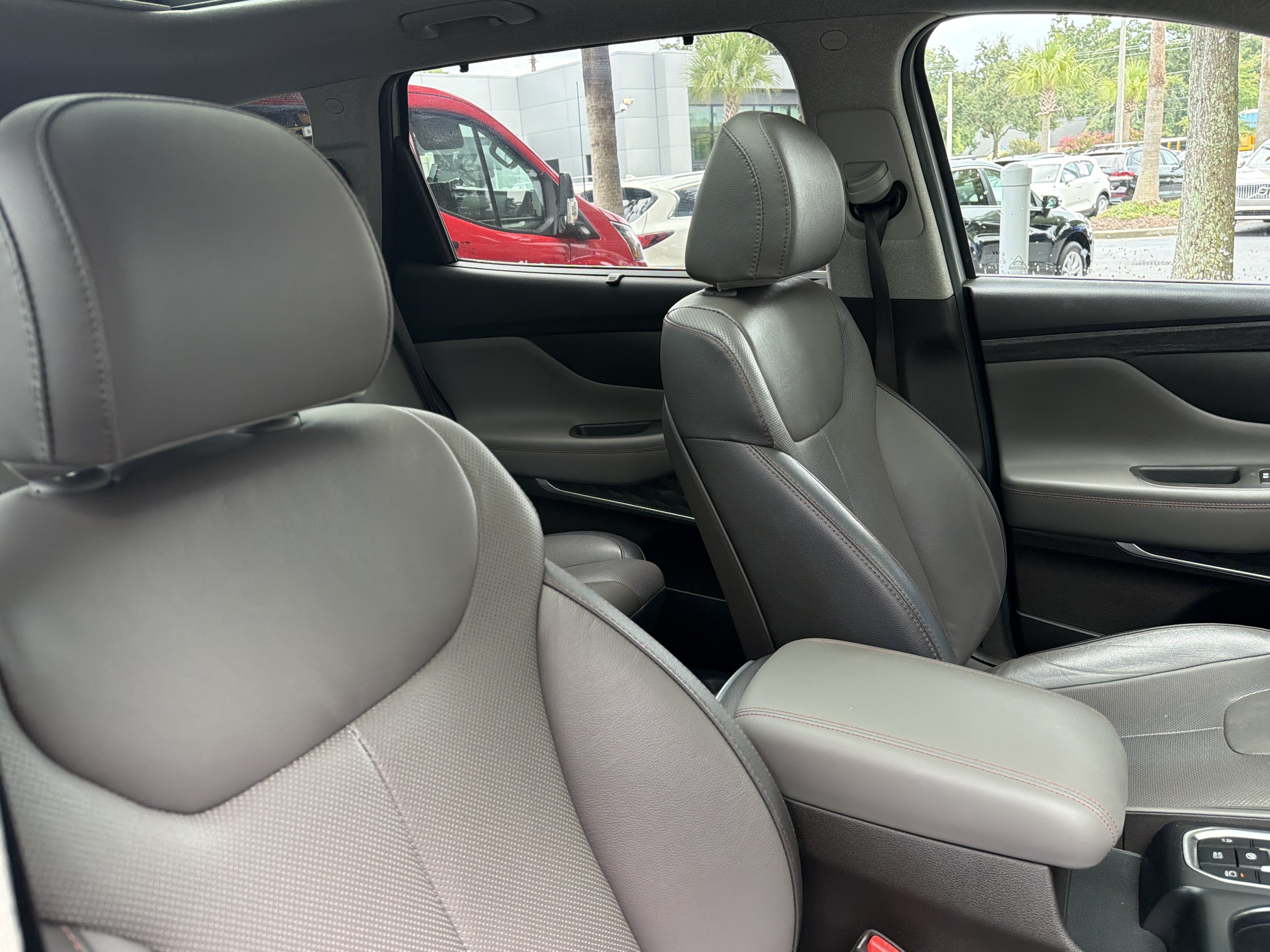 Used 2020 Hyundai Santa Fe Limited w/ Cargo Package FWD image 42