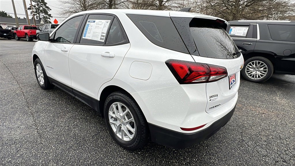 Used 2023 Chevrolet Equinox LS image 7