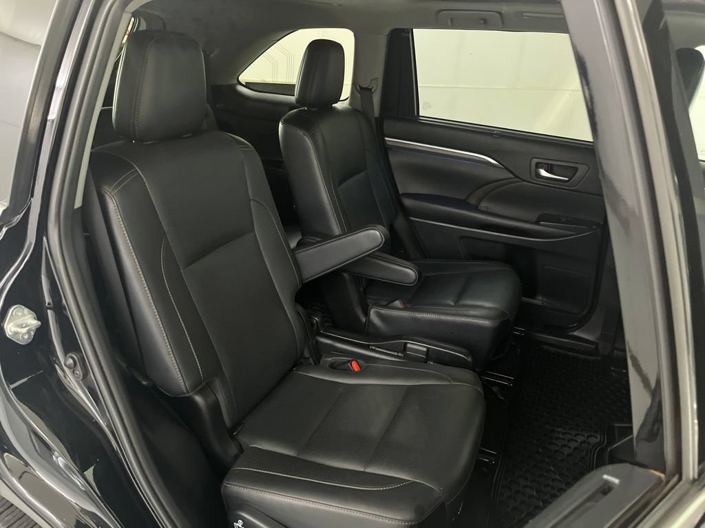 Used 2019 Toyota Highlander Limited AWD/4WD image 21