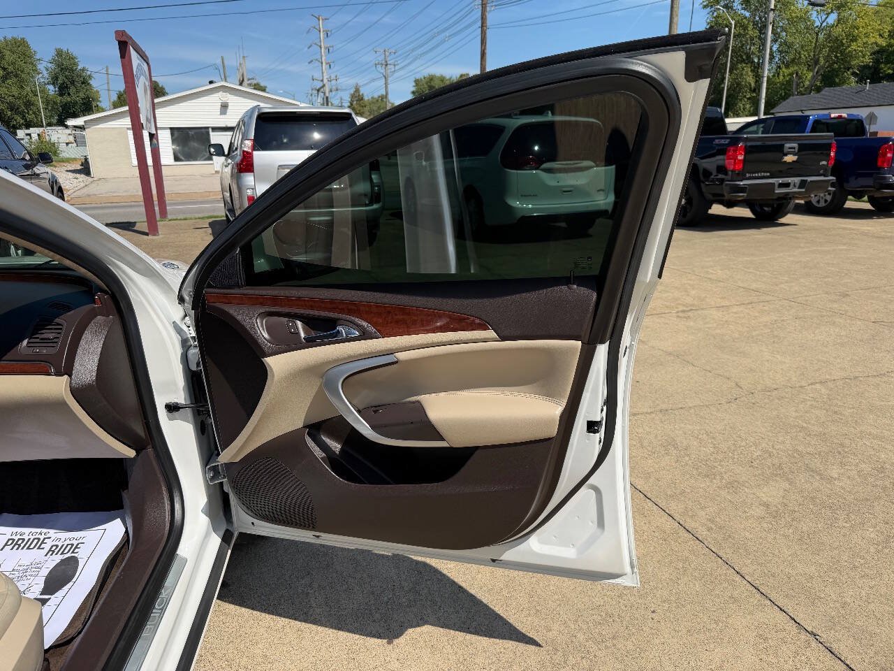 Used 2016 Buick Regal AWD image 17