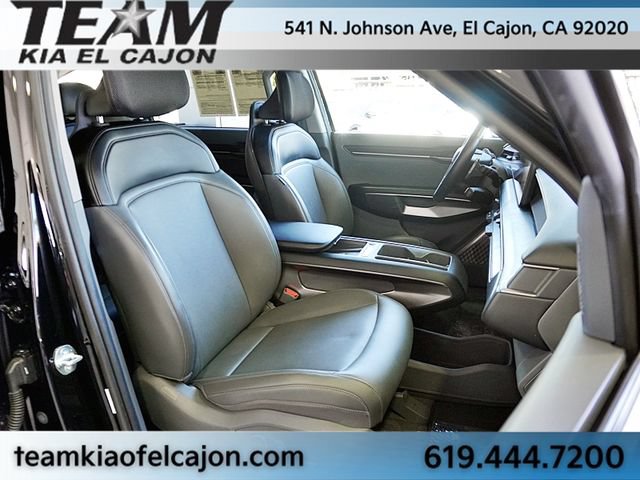 Certified 2024 Kia EV9 Light Long Range RWD image 13
