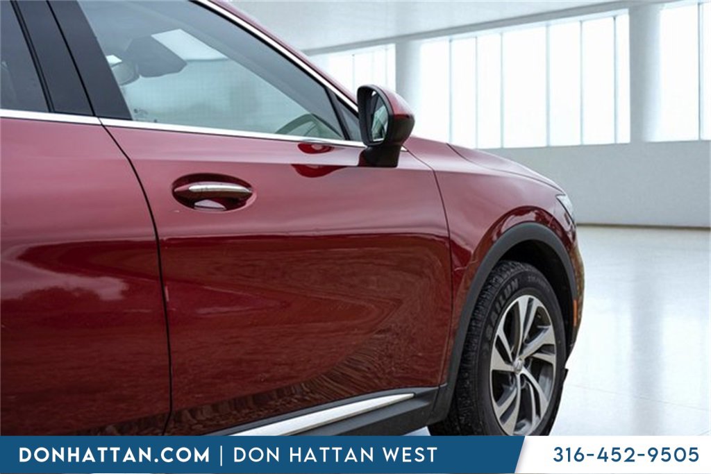 Used 2023 Buick Envision Essence image 36