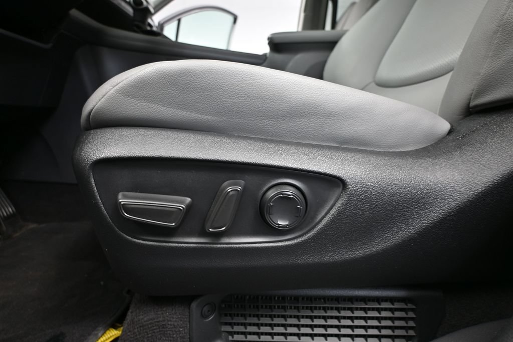 Used 2022 Toyota Sienna XLE AWD/4WD image 20