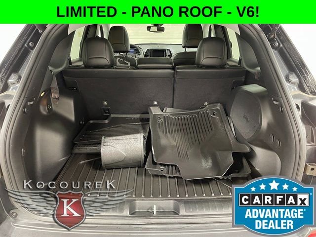 Used 2022 Jeep Cherokee Limited w/ Mopar Interior Package AWD/4WD image 25