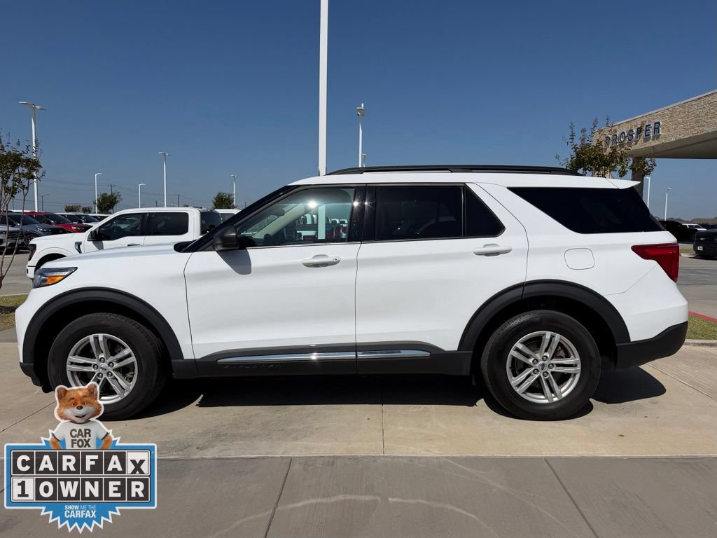 Used 2023 Ford Explorer XLT AWD/4WD image 9
