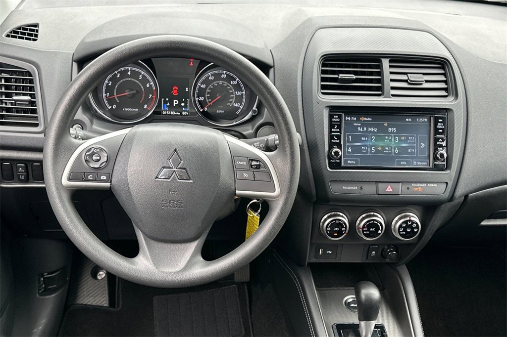 Used 2025 Mitsubishi Outlander Sport ES image 17