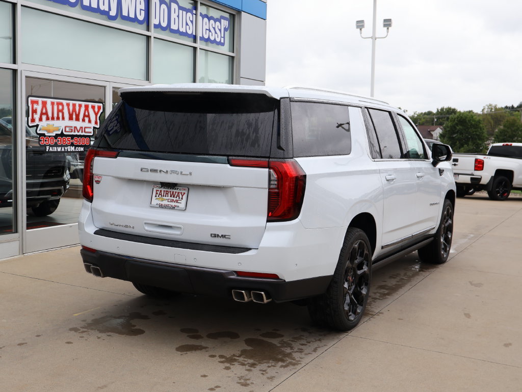 New 2026 GMC Yukon XL Denali Ultimate w/ LPO, Floor Liner Package AWD/4WD image 3