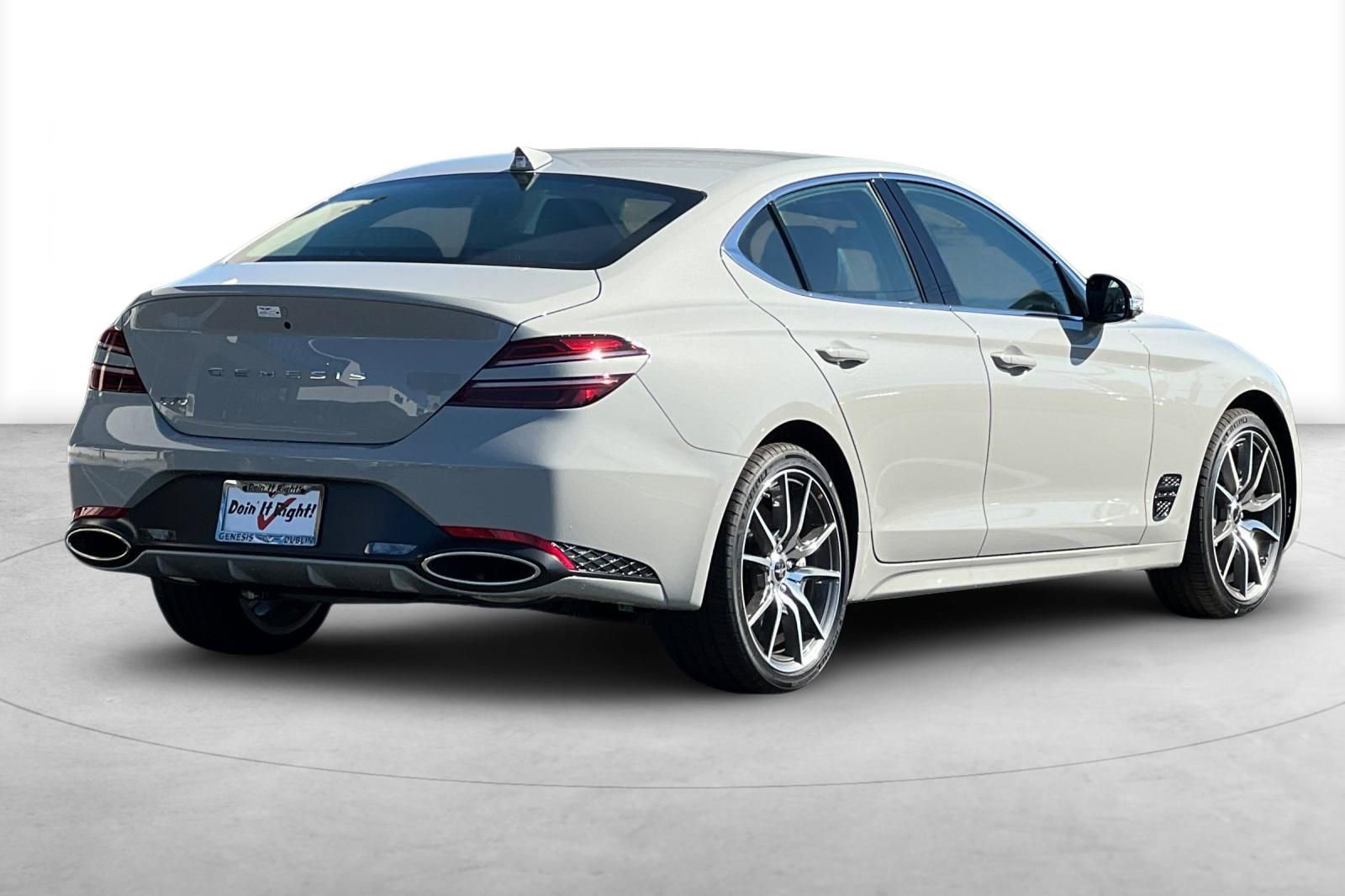 Used 2026 Genesis G70 2.5T image 7