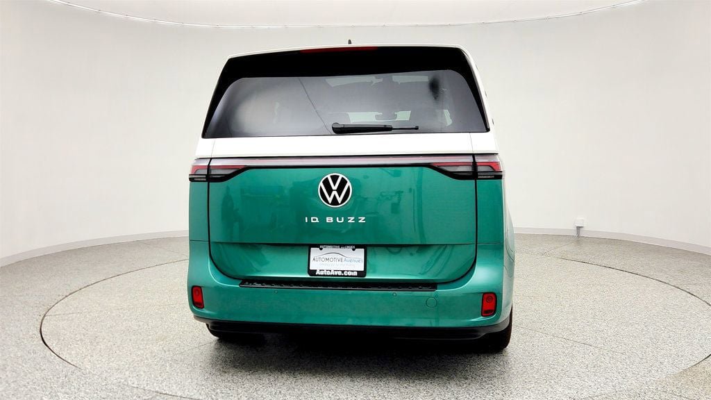 Used 2025 Volkswagen ID. Buzz 1st Edition RWD image 6