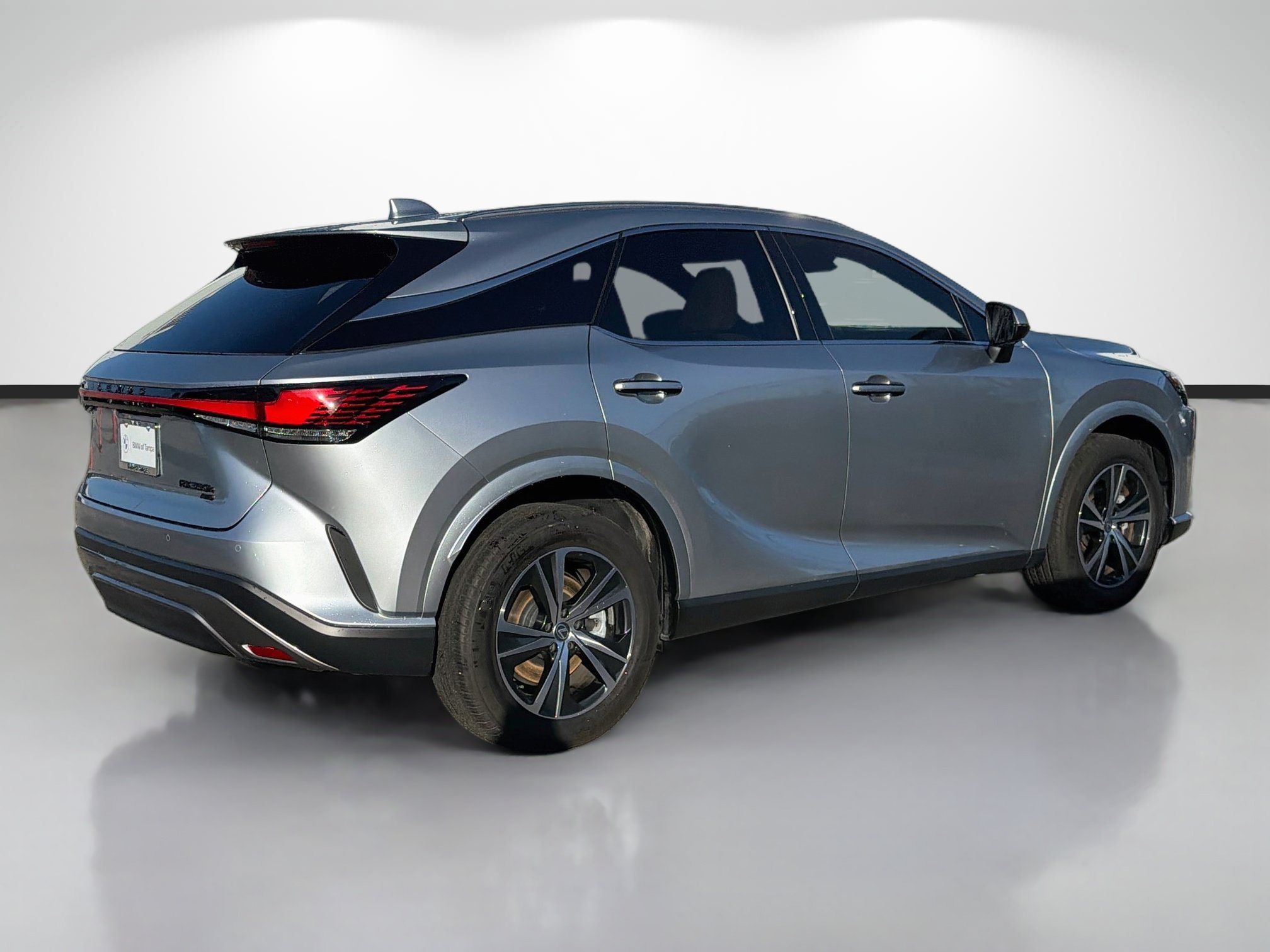 Used 2025 Lexus RX 350h w/ Accessory Package (Z1) AWD/4WD image 3