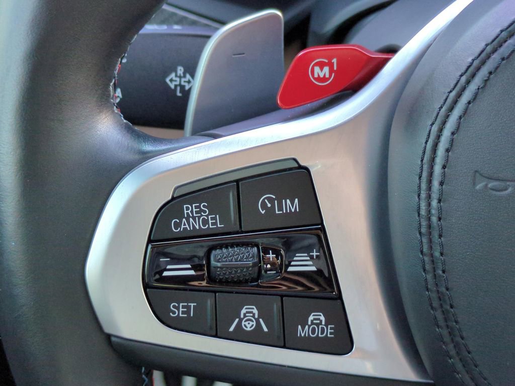 Used 2021 BMW X5 M w/ Executive Package image 23