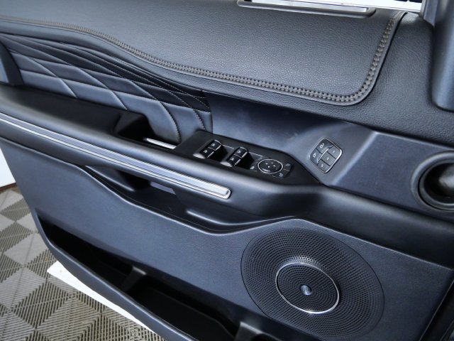 Certified 2019 Ford Expedition Platinum AWD/4WD image 26