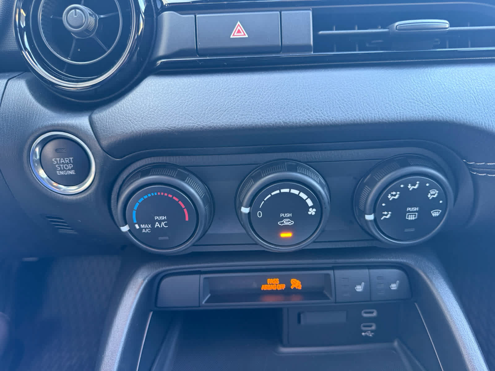 New 2026 MAZDA MX-5 Miata Club w/ Weather Package RWD image 12
