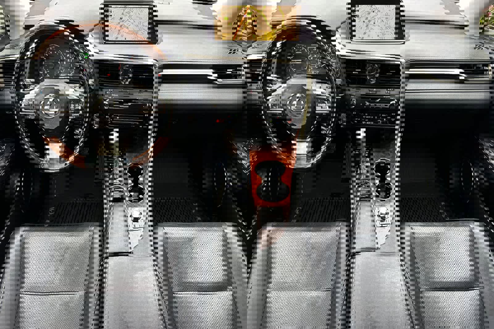 Used 2018 Lexus RX 350L AWD image 3