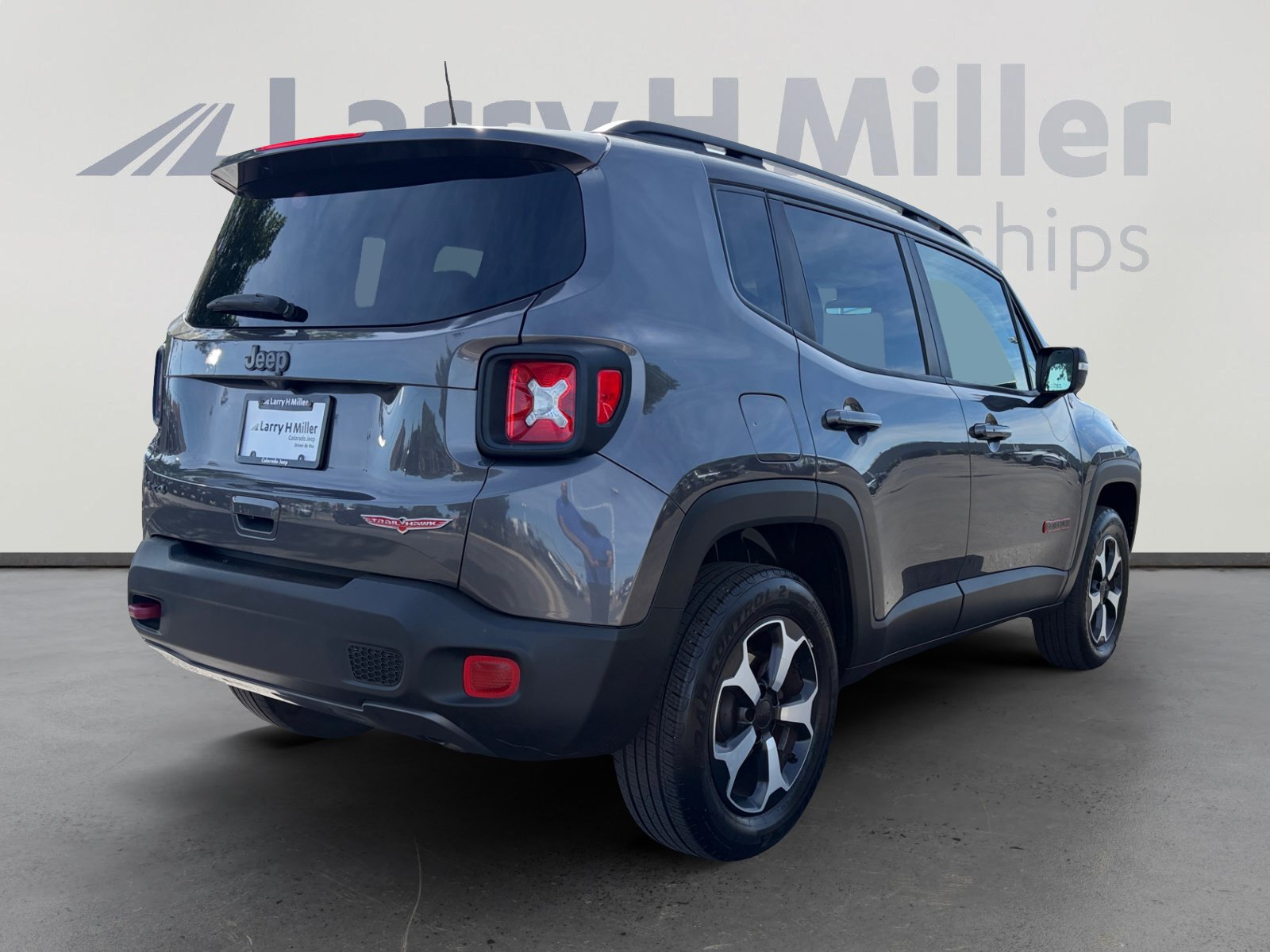 Used 2020 Jeep Renegade Trailhawk AWD/4WD image 5