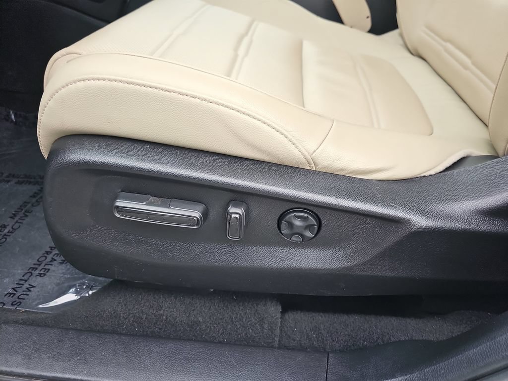 Used 2021 Honda CR-V Touring image 35