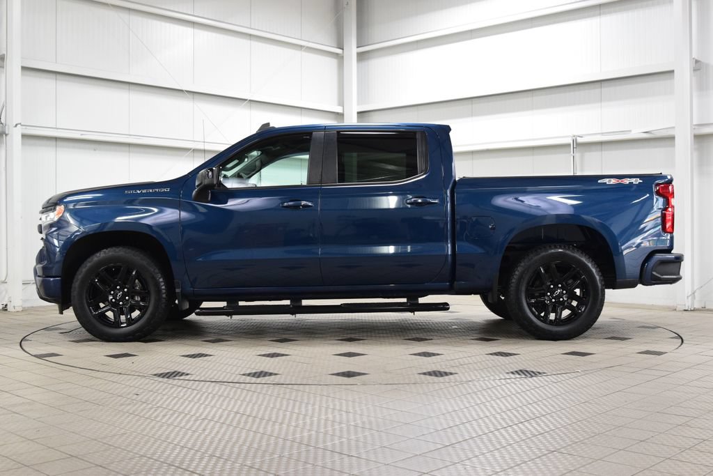 Used 2022 Chevrolet Silverado 1500 RST AWD/4WD image 4