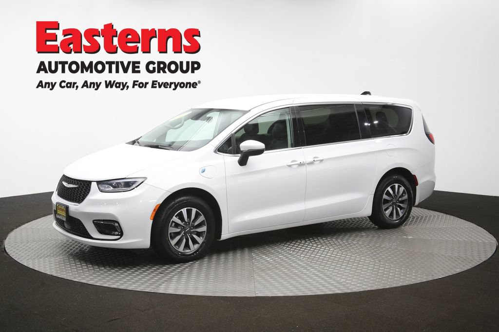 Used 2023 Chrysler Pacifica Touring-L FWD image 60
