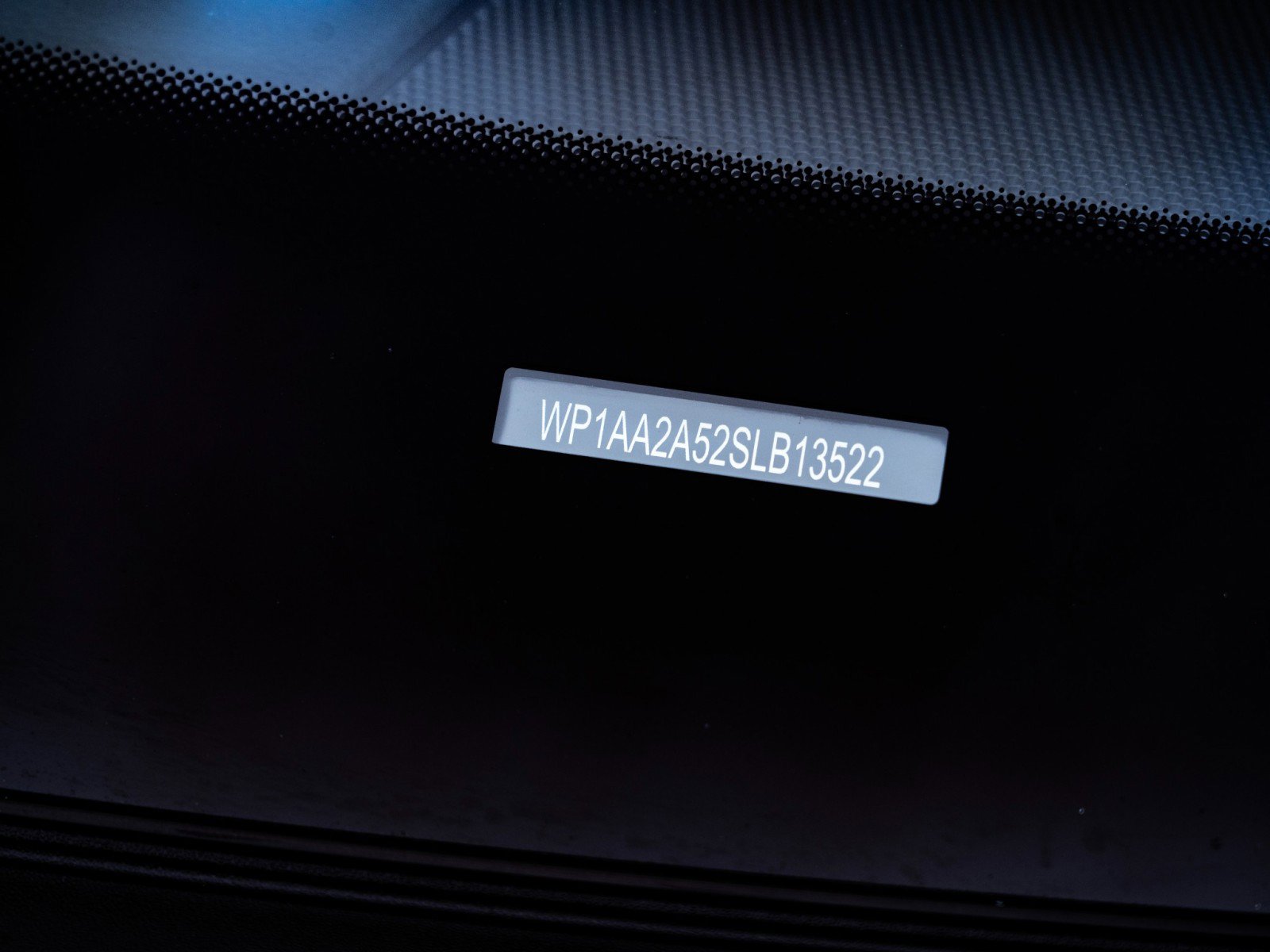 Certified 2025 Porsche Macan image 32