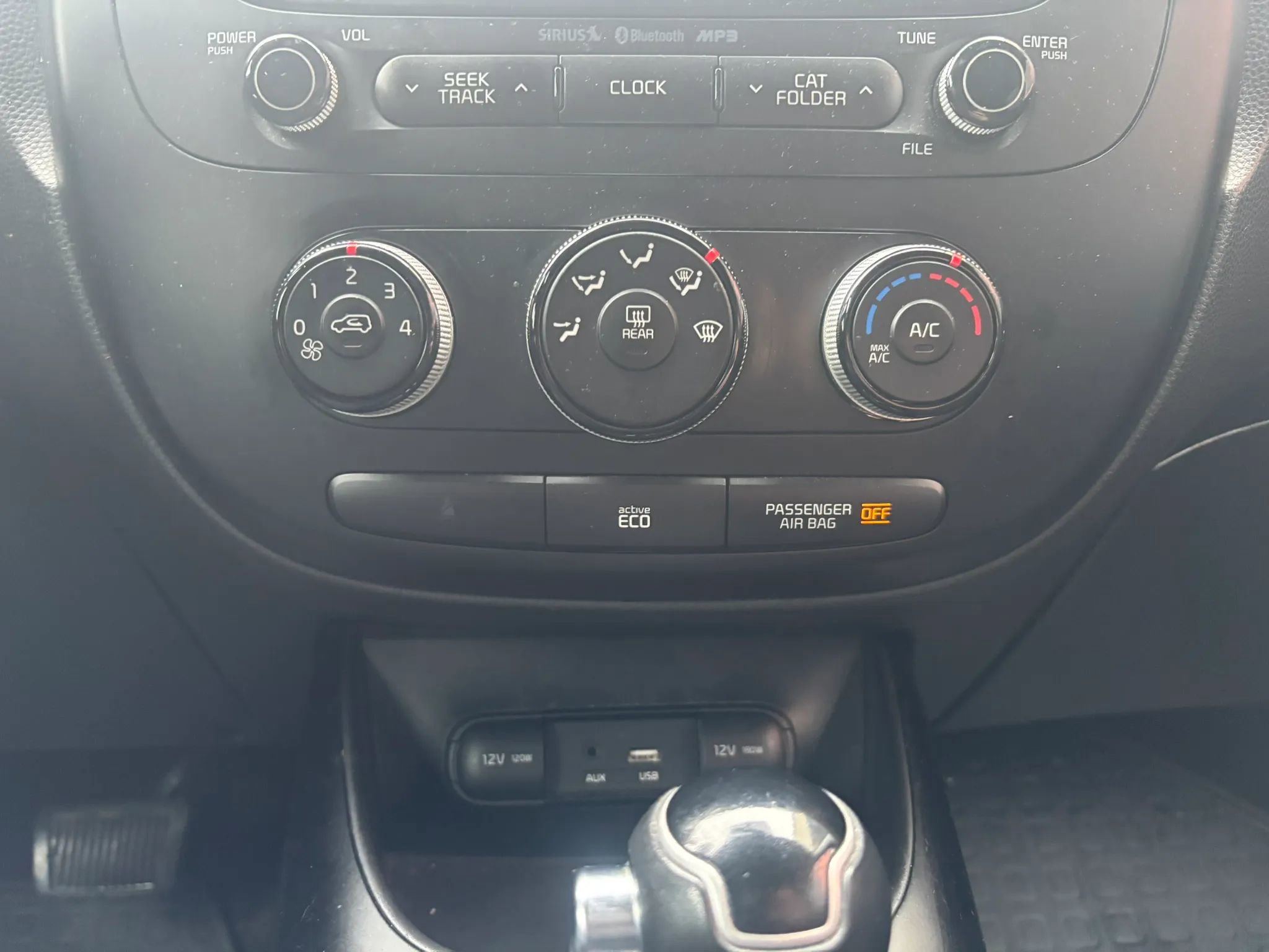 Used 2016 Kia Soul + FWD image 22