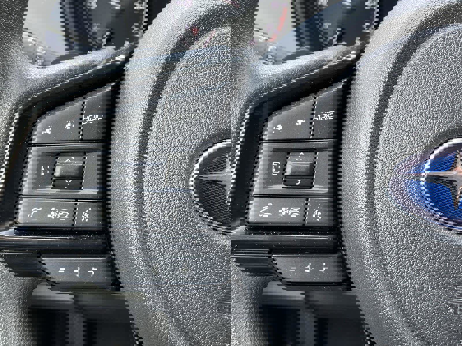 Used 2025 Subaru Crosstrek 2.0i Premium image 28