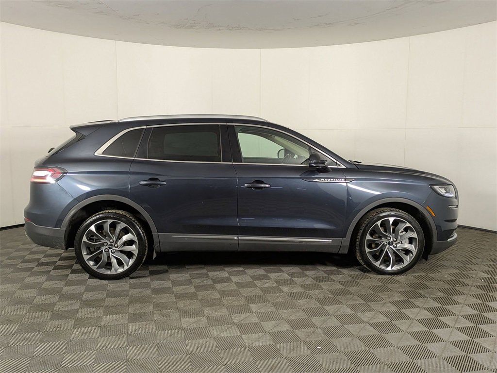 Used 2022 Lincoln Nautilus Reserve image 6