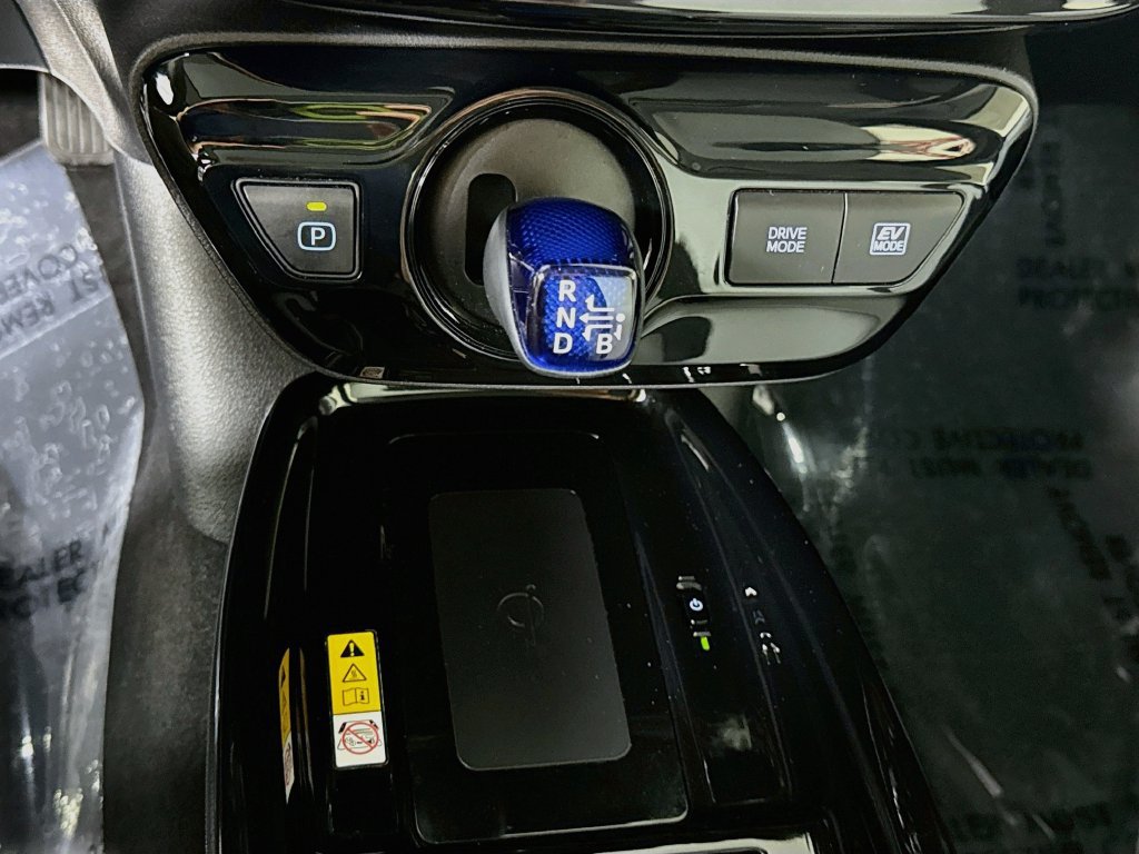Certified 2022 Toyota Prius XLE w/ Premium Convenience Package FWD image 10