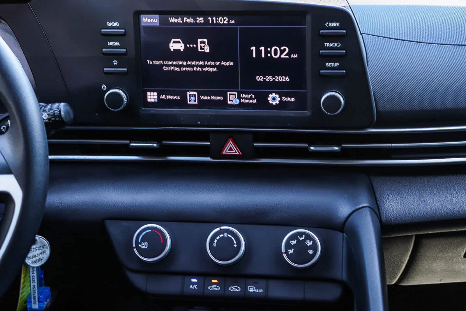 Used 2025 Hyundai Elantra SE image 13