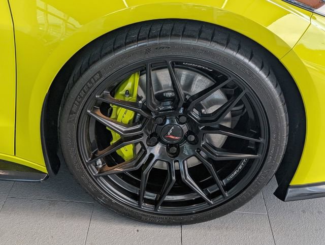 Certified 2023 Chevrolet Corvette Z06 w/ LPO, Roadside Safety Package image 15