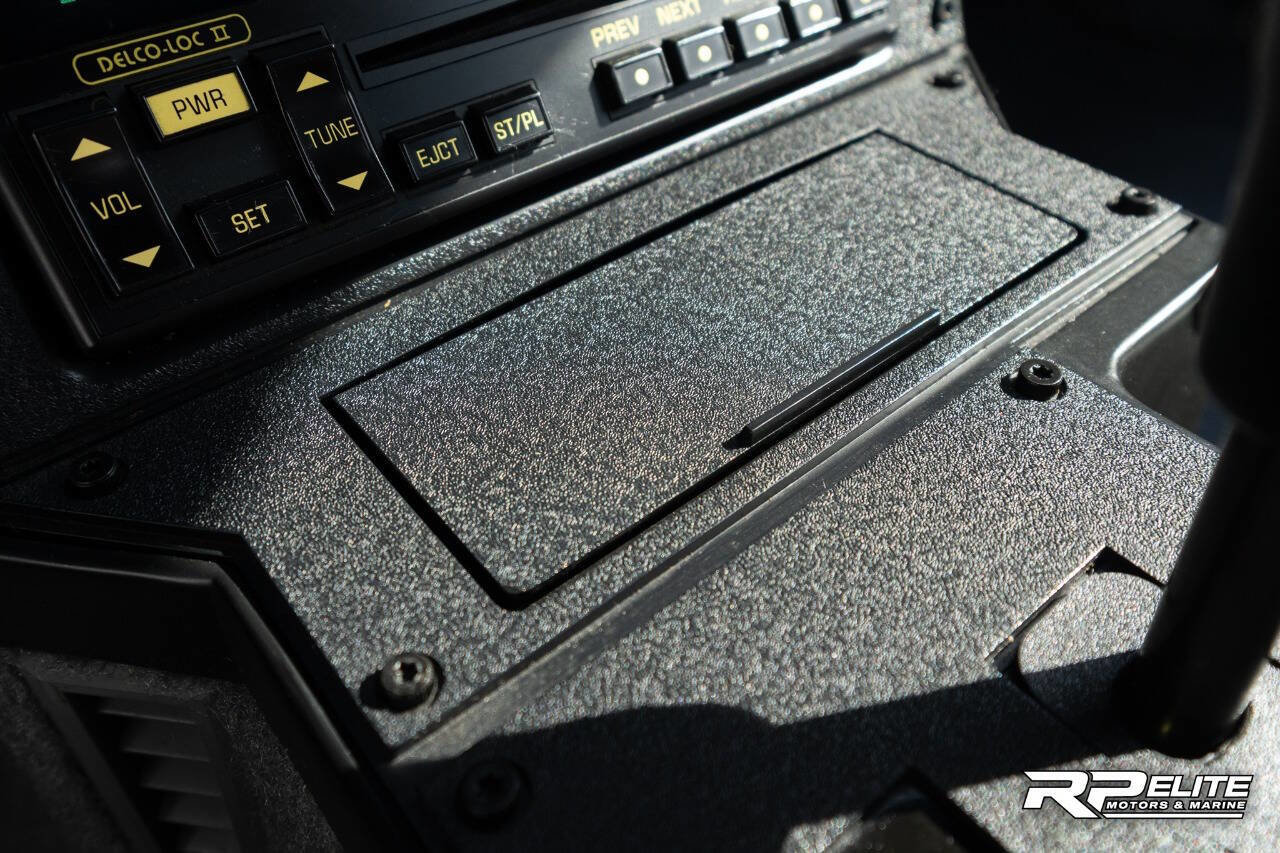 Used 1991 Chevrolet Camaro Z28 RWD image 76