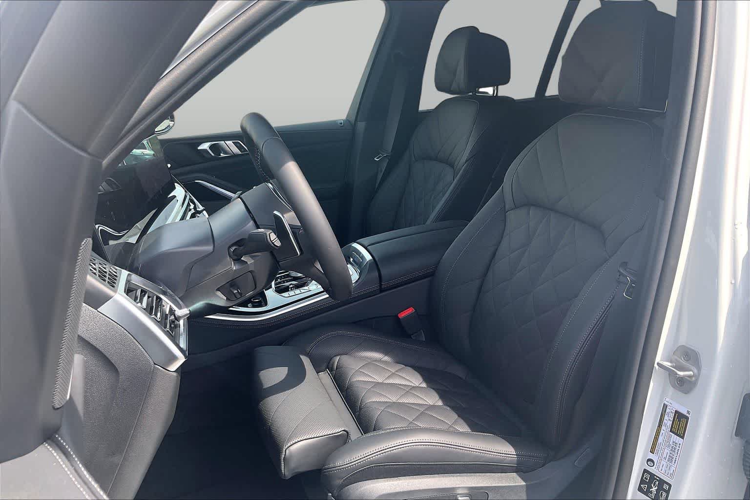New 2026 BMW X5 M60i w/ Executive Package AWD/4WD image 7