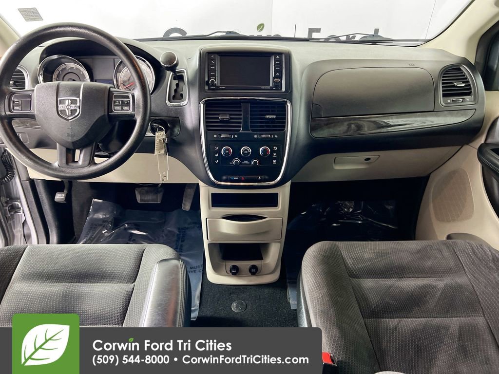 Used 2018 Dodge Grand Caravan SE image 7