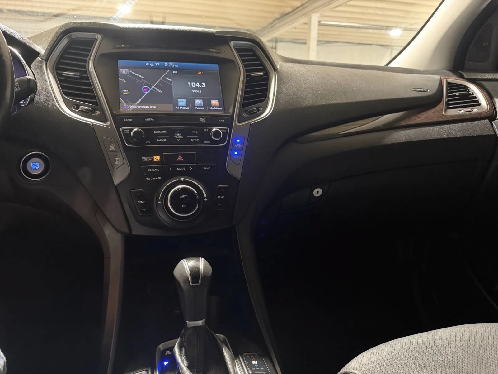 Used 2017 Hyundai Santa Fe Sport AWD/4WD image 16