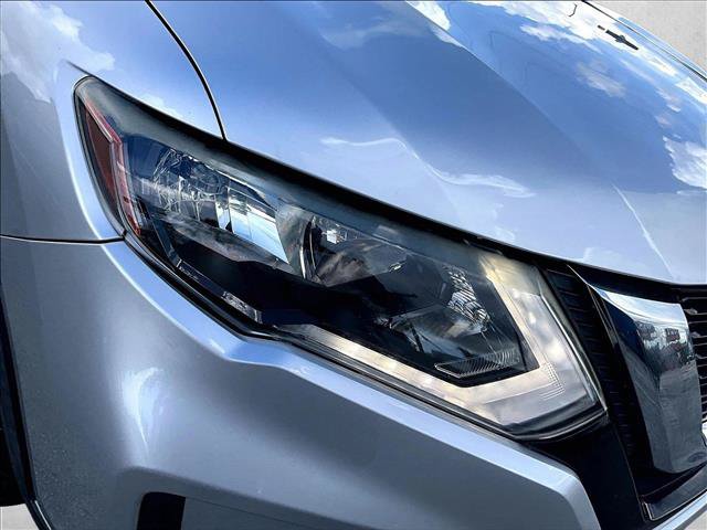 Used 2020 Nissan Rogue SV FWD image 29