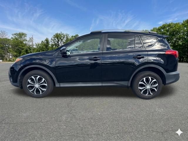 Used 2015 Toyota RAV4 LE AWD/4WD image 4
