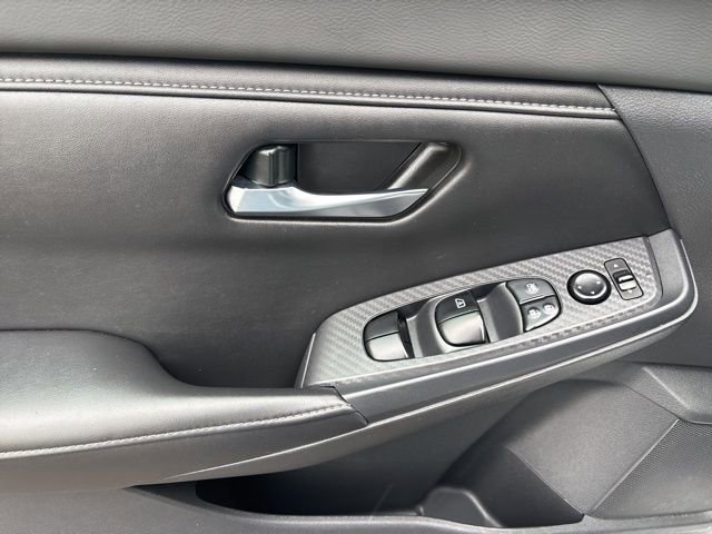 Used 2022 Nissan Sentra SV image 12