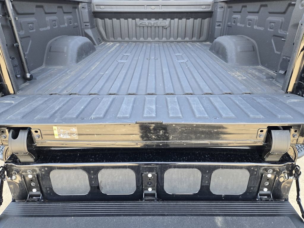 Used 2024 GMC Sierra 2500 AT4 w/ AT4 Premium Plus Package image 30