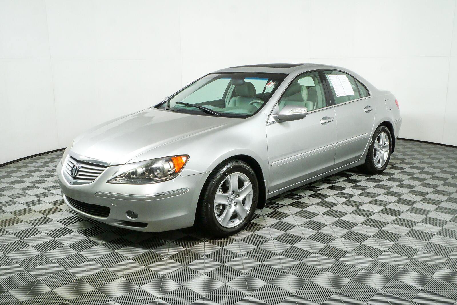 Used 2007 Acura RL w/ Technology Package AWD/4WD image 20
