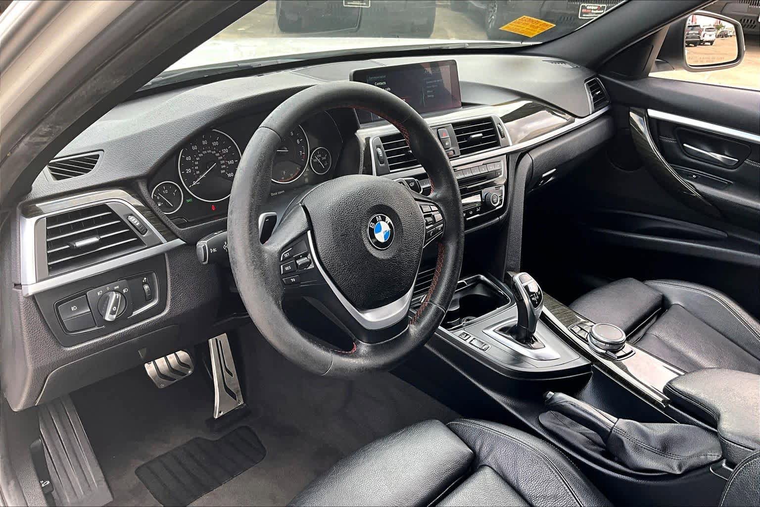 Used 2017 BMW 330i Sedan image 18