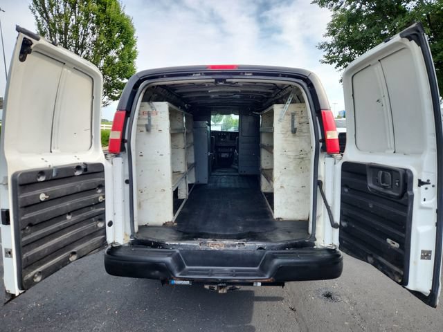 Used 2013 Chevrolet Express 3500 Extended RWD image 28