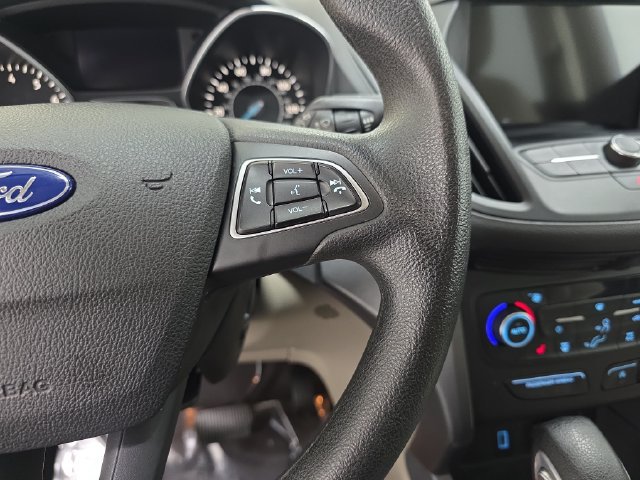 Used 2019 Ford Escape SE FWD image 18