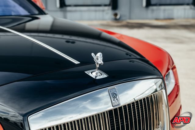 Used 2015 Rolls-Royce Wraith RWD image 28