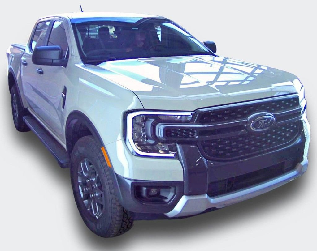 Used 2025 Ford Ranger XLT w/ Equipment Group 301A High AWD/4WD image 4