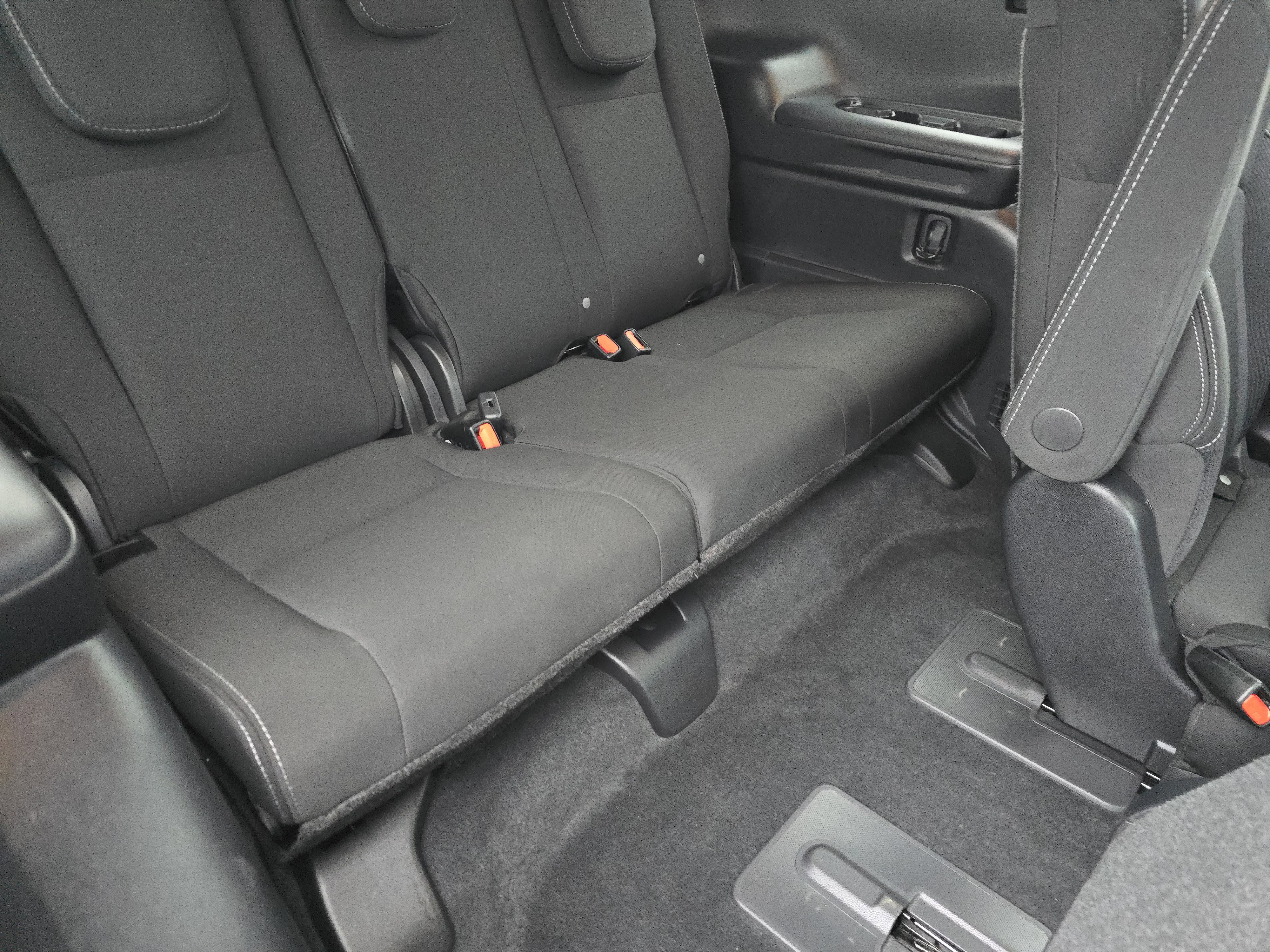 Certified 2024 Subaru Ascent Premium w/ Convenience Package image 18