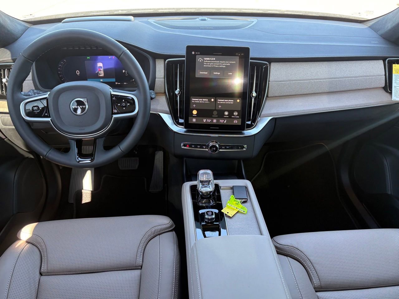 New 2026 Volvo XC90 B6 Ultra w/ Lounge Package image 11